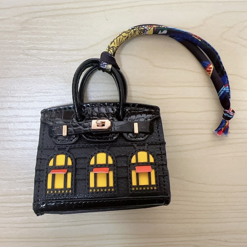 Mini House-Shaped Bag Charm & Keychain: Cute Creative Window Design for Car Keys & Earphone Pouches